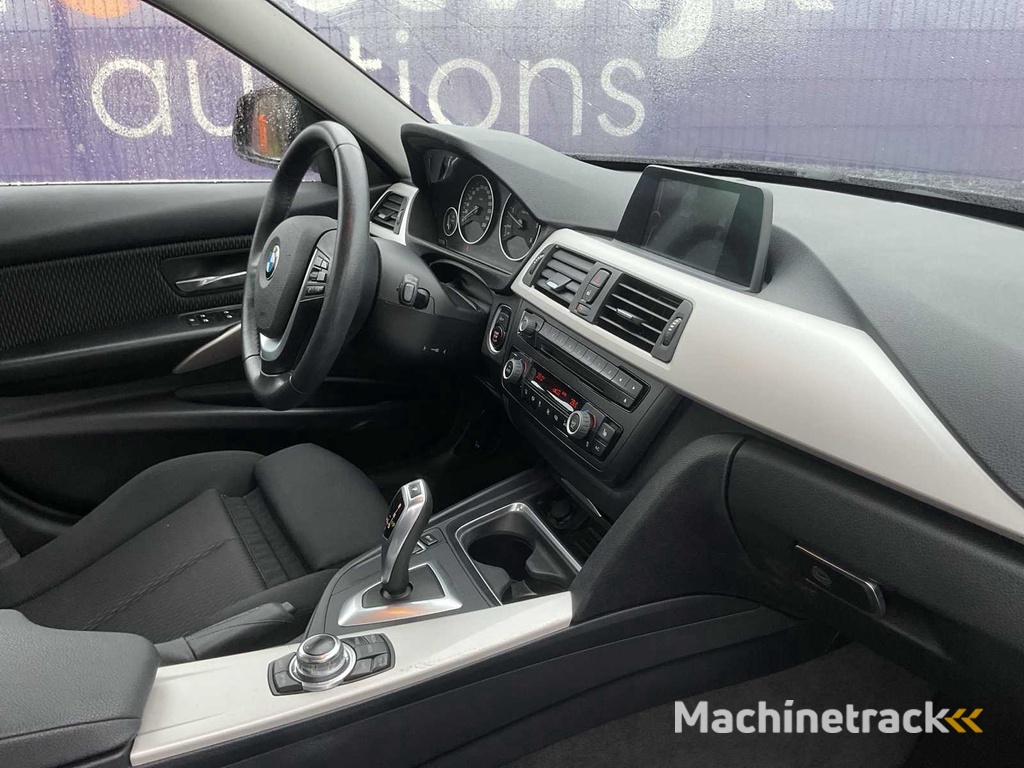 2013 - BMW - 3er - 316d Executive - PKW