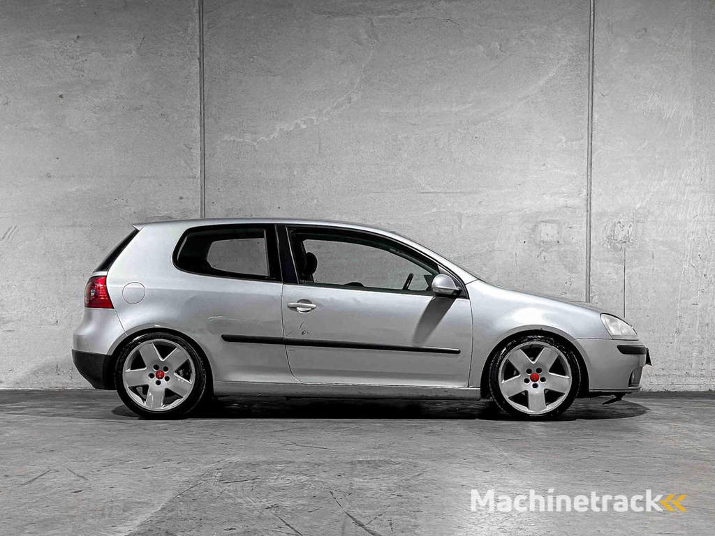 Volkswagen Golf 1.6 FSI Comfortline 116PS 2005, 01-PZ-RK