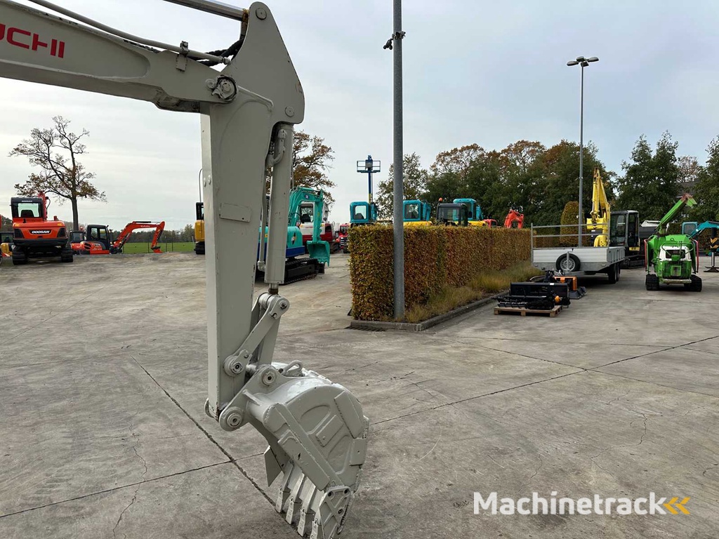 Takeuchi - - TB150C - Midi Excavator