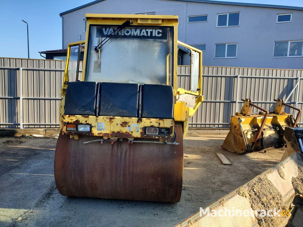 2003 - Bomag - BW 151 AC-2 - Bandenrol