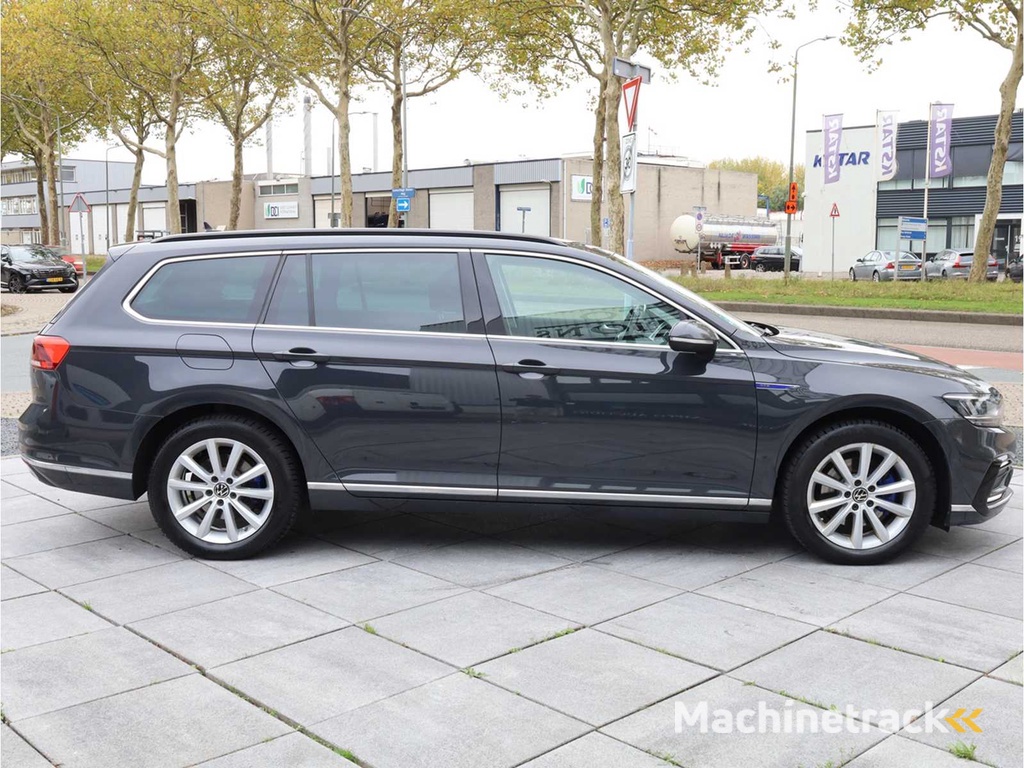 Volkswagen Passat Variant GTE 1.4 TSI PHEV 218HP Automatik 2021