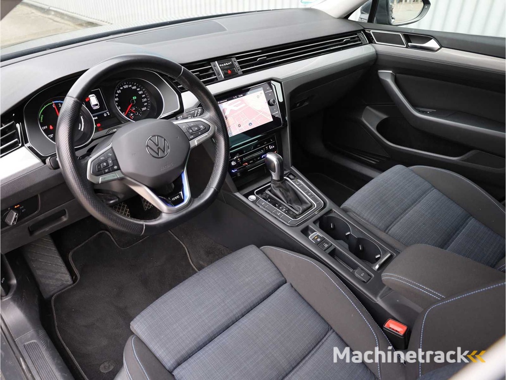 Volkswagen Passat Variant GTE 1.4 TSI PHEV 218HP Automatik 2021