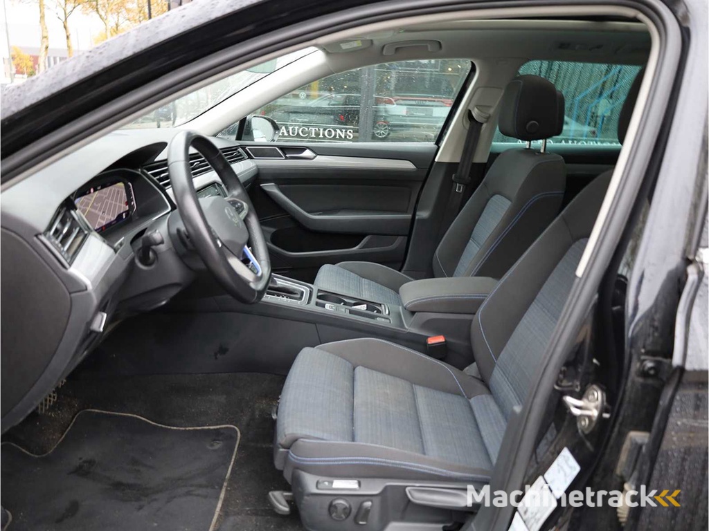 Volkswagen Passat Variant GTE 1.4 TSI PHEV 218HP Automatik