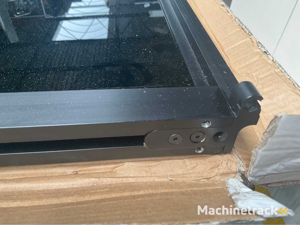 ALBED MILANO 1964 design deur met kozijn metaal glas