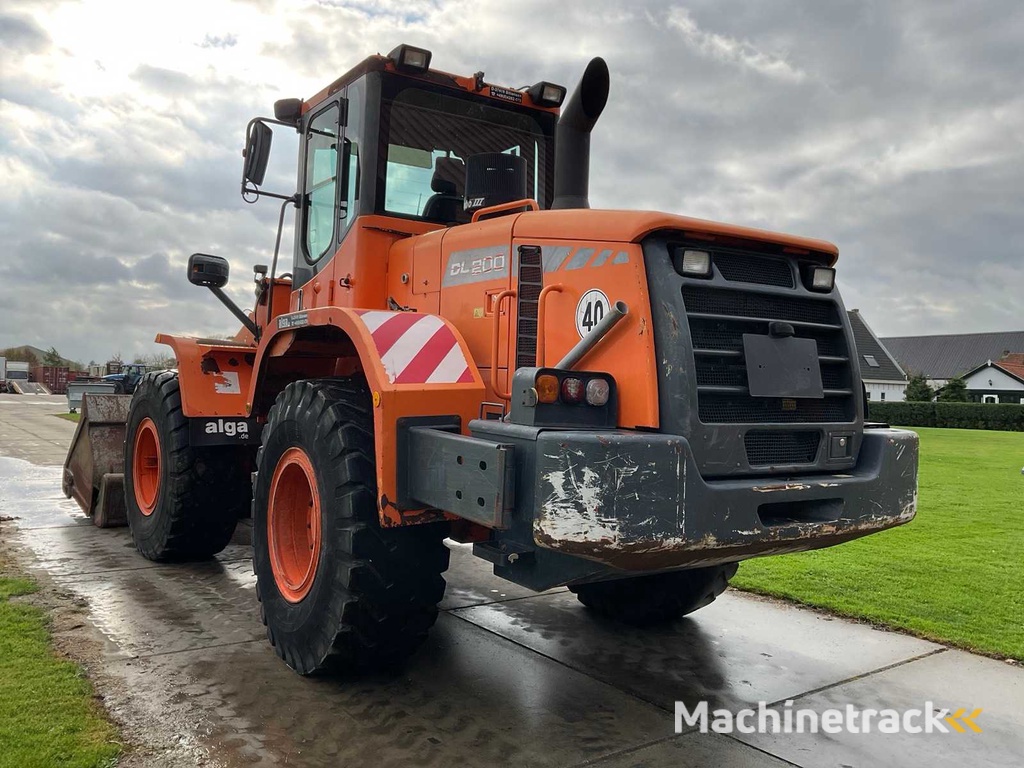 2011 Doosan DL200 Schaufel