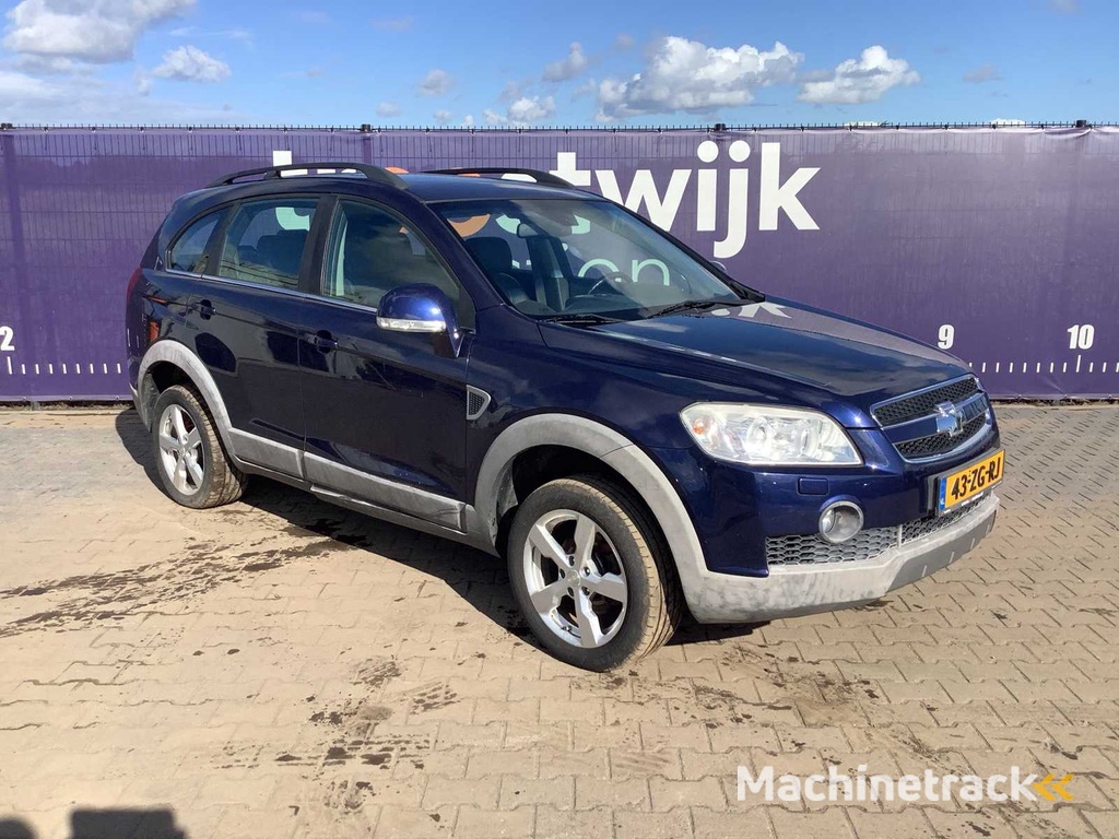 2008 - Chevrolet - Captiva - 3.2i Executive - Personenauto