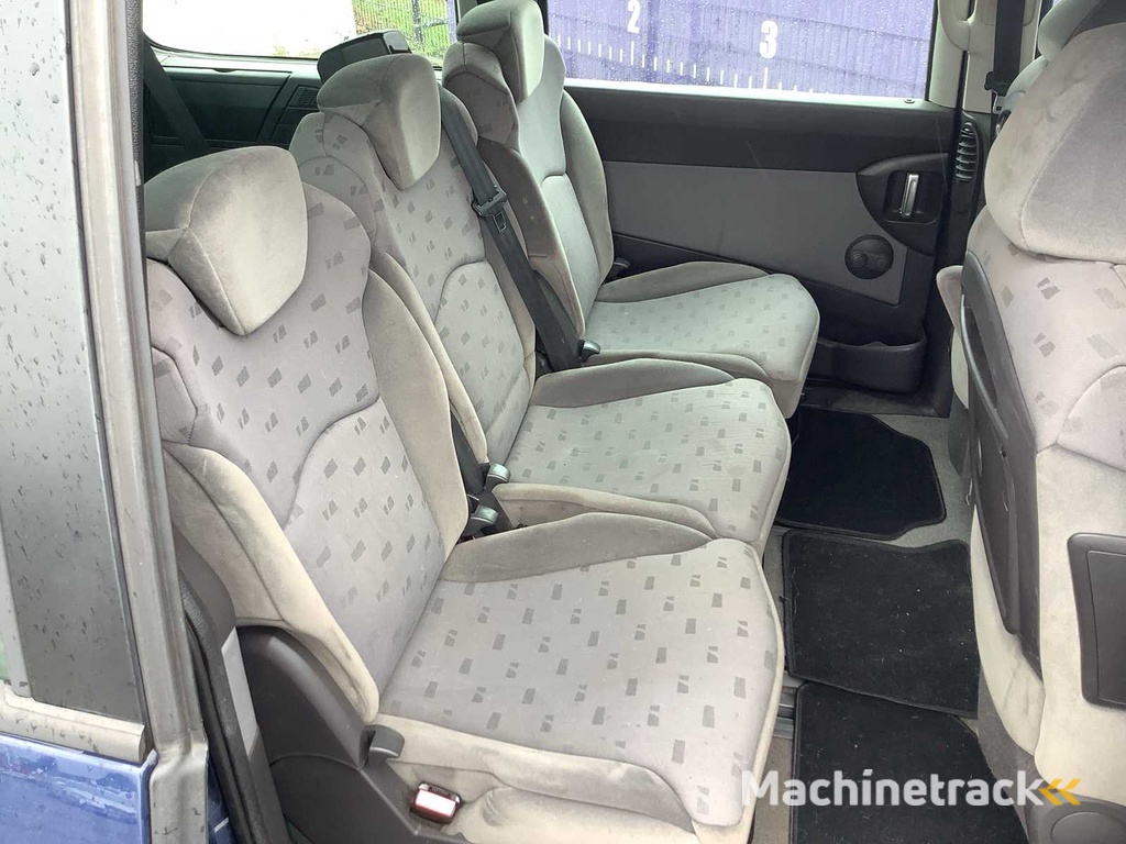 2005 - Peugeot - 807 - 2.0 SR Premium - Personenauto