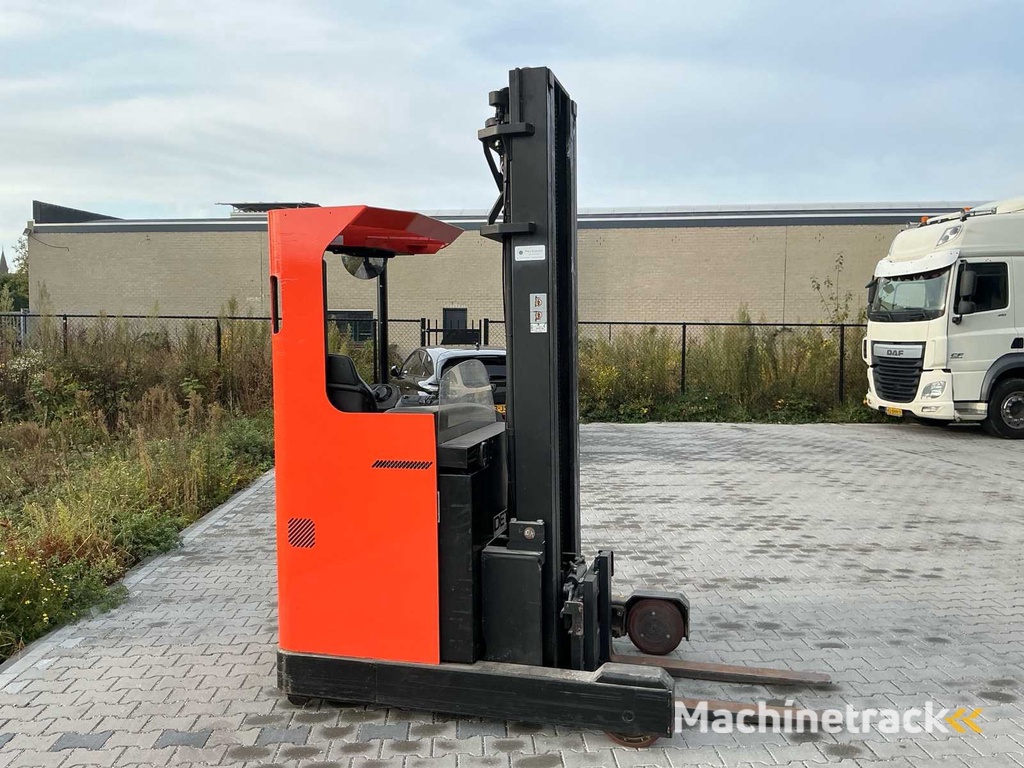 2008 BT RRE 160M Reach truck