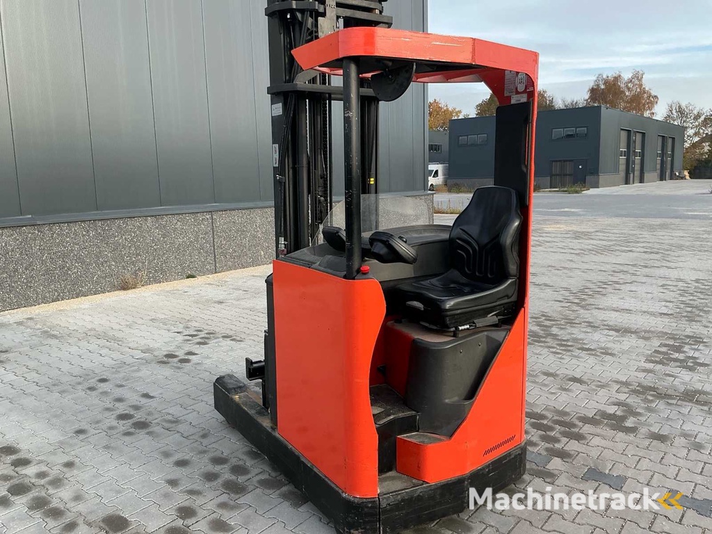 2008 BT RRE 160M Reach truck