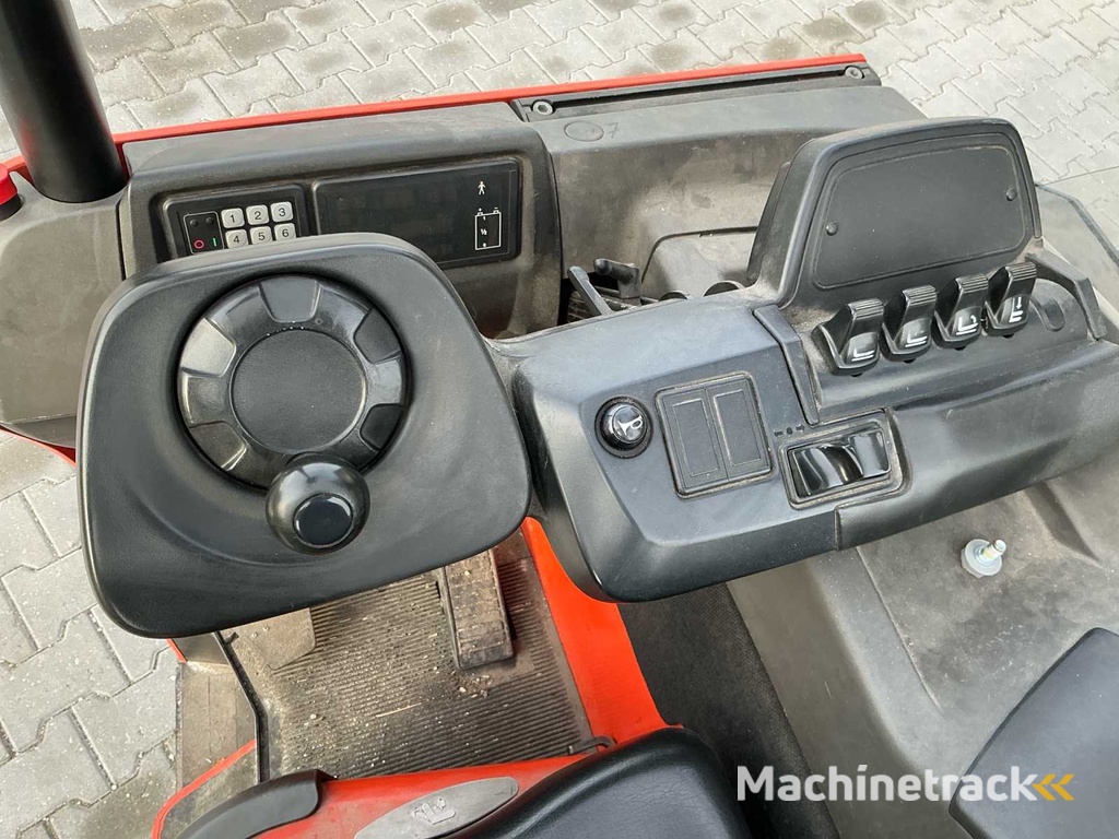 2008 BT RRE 160M Reach truck