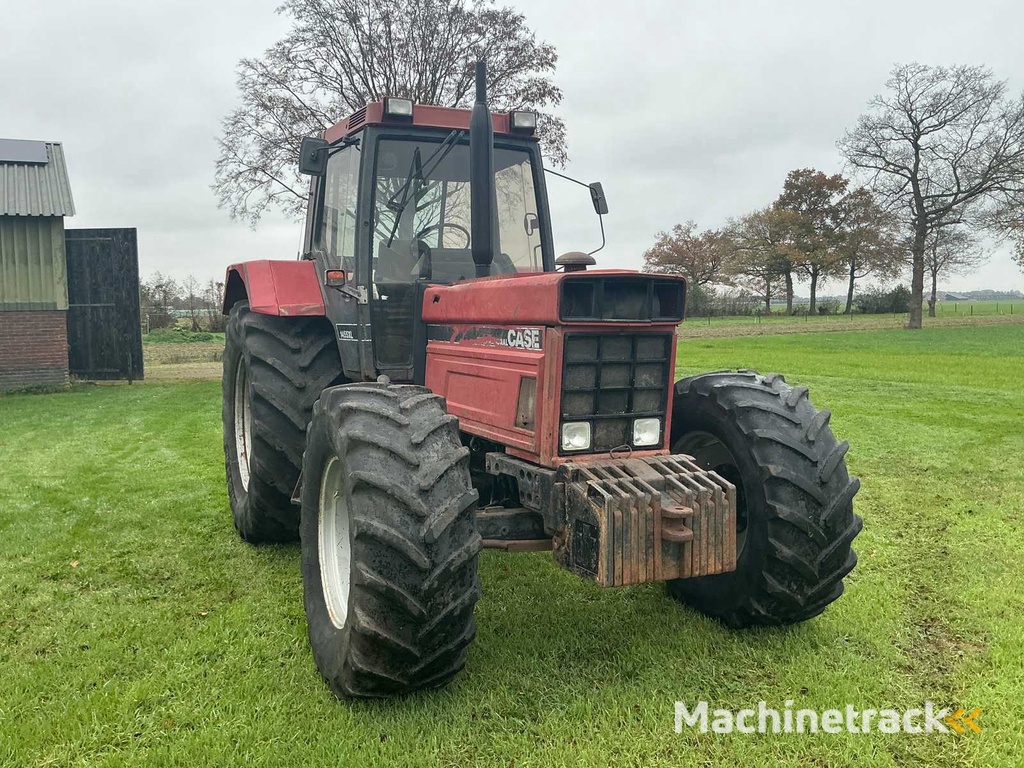 1986 Case 1455 XL Vierwielaangedreven landbouwtractor