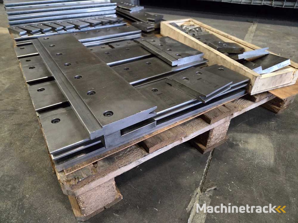 Trumpf - press brake - Various parts, tools and accessories
