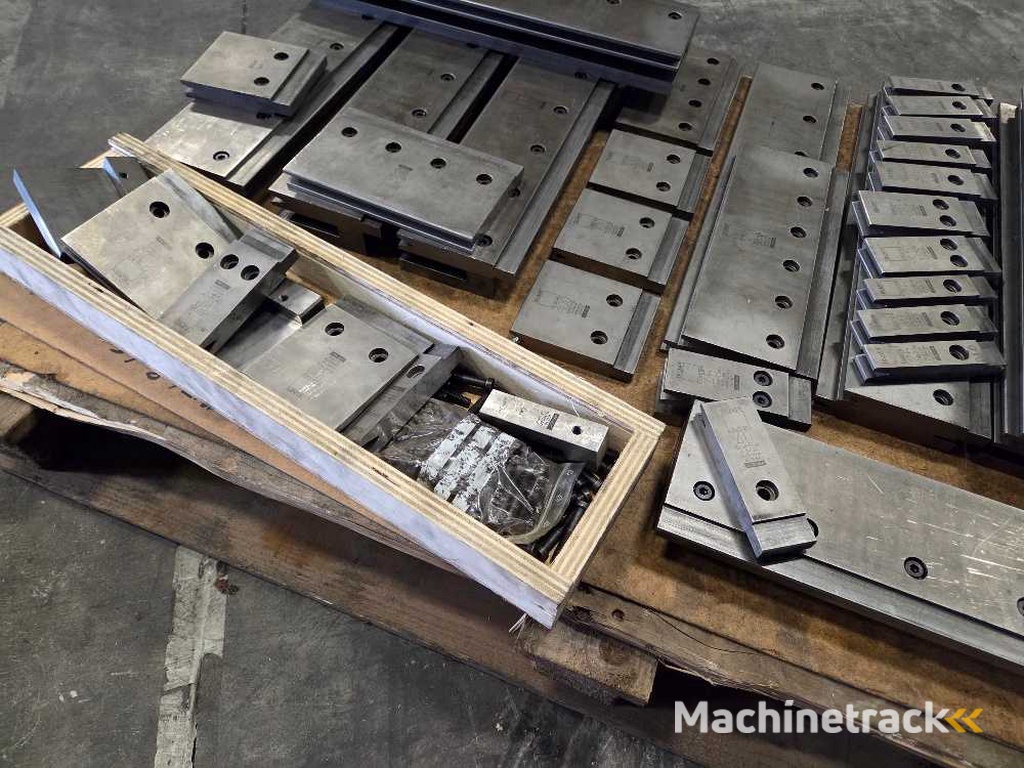 Trumpf - press brake - Various parts, tools and accessories