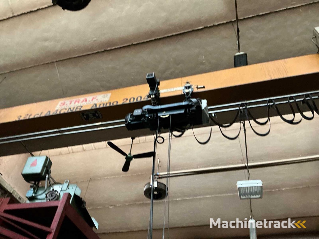 2004 S.TRA. F CL A4CNR Bovenloopkraan 3,2 ton.