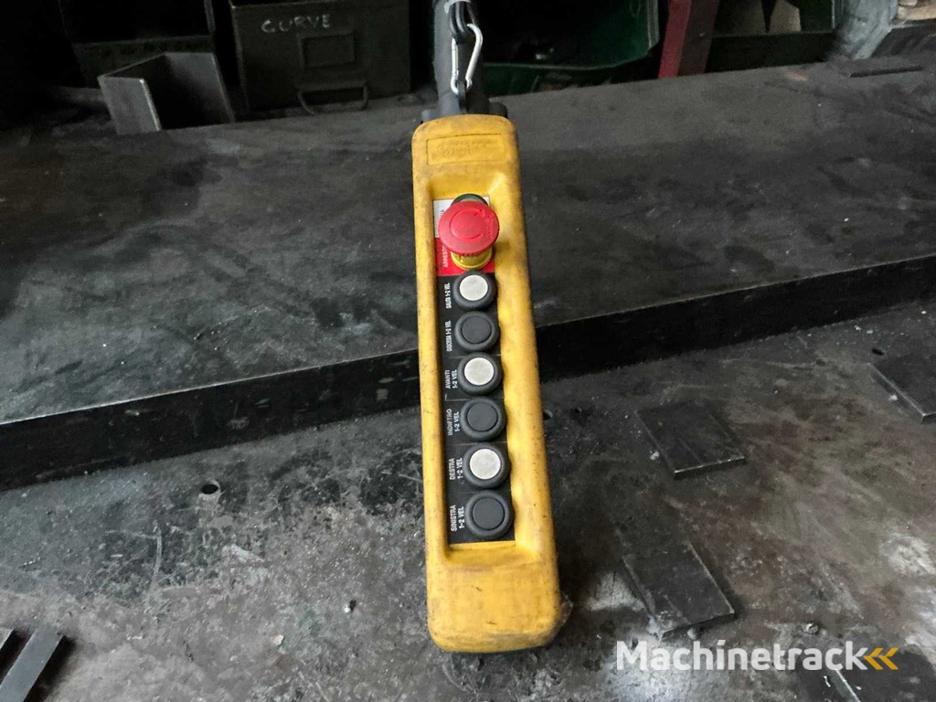 2004 S.TRA. F CL A4CNR Bovenloopkraan 3,2 ton.