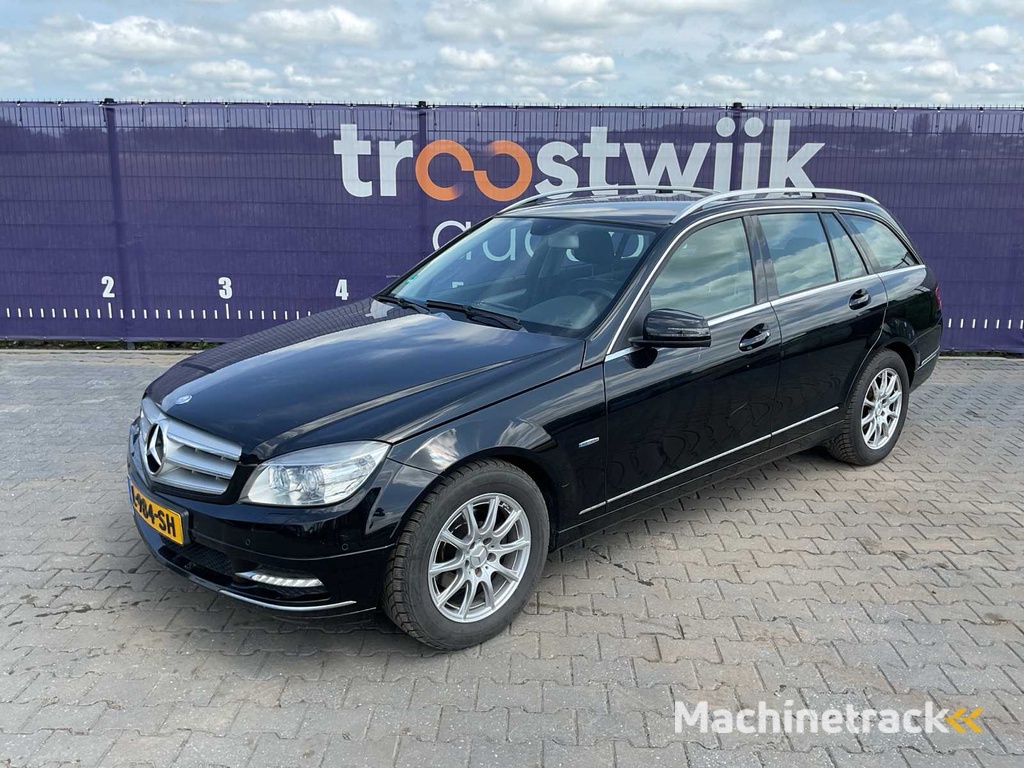 2011 - Mercedes-Benz - C-Class Estate - 180 CGI BE. BnsCl.Av. - Car