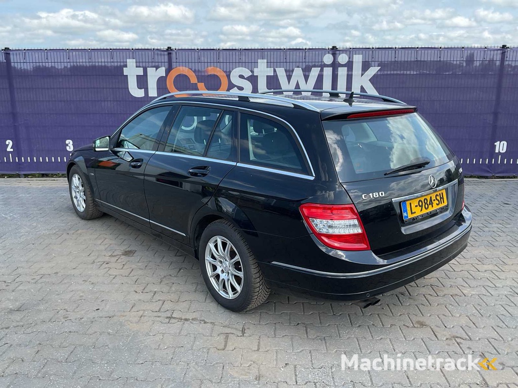 2011 - Mercedes-Benz - C-Class Estate - 180 CGI BE. BnsCl.Av. - Car