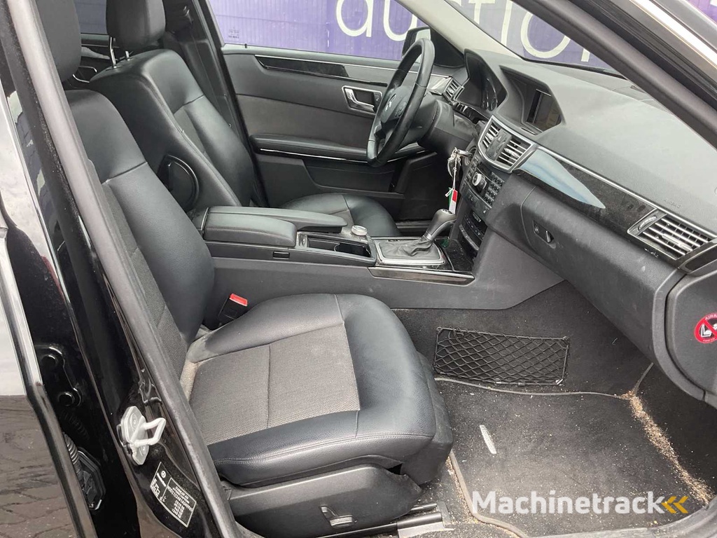 2010 - Mercedes-Benz - E-class Estate - 200 CGI - Passenger car