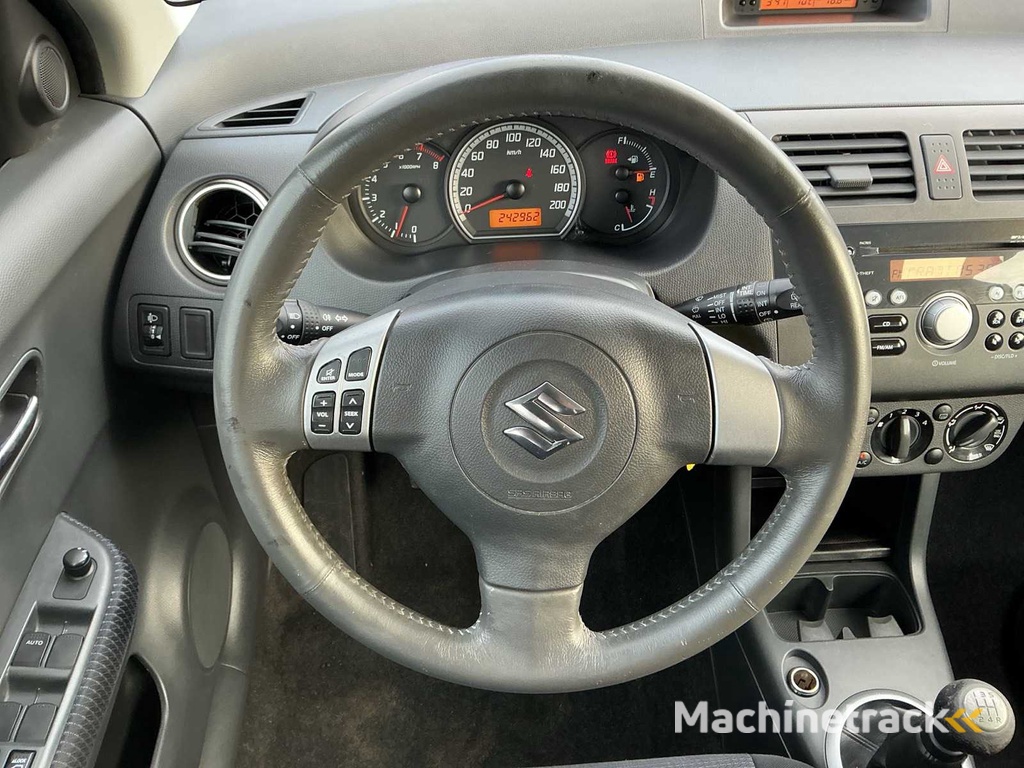 2007 - Suzuki - Swift - 1.3 GA - Personenauto
