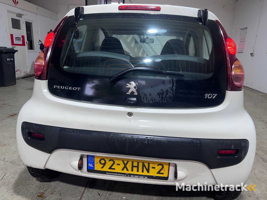 Peugeot - 107 - 1.0 Access Accent - 92-XHN-2