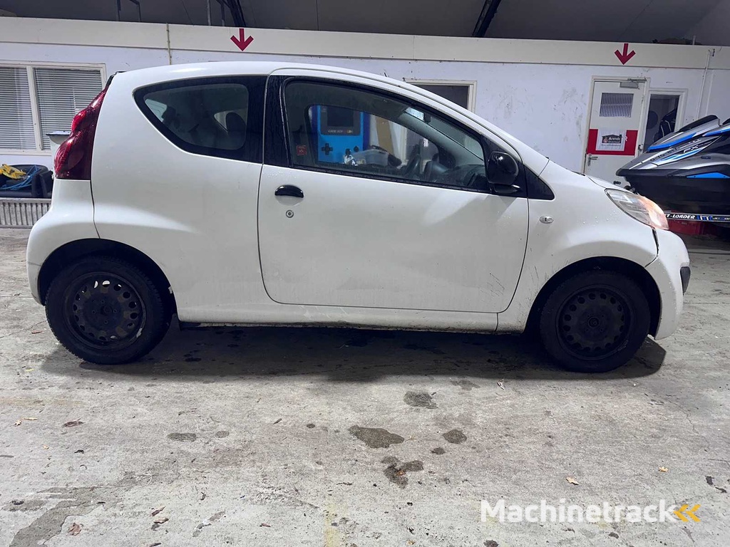 Peugeot - 107 - 1.0 Access Accent - 92-XHN-2