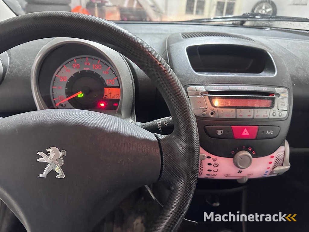 Peugeot - 107 - 1.0 Access Accent - 92-XHN-2