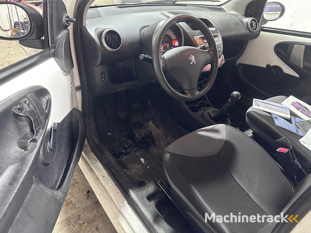 Peugeot - 107 - 1.0 Access Accent - 92-XHN-2