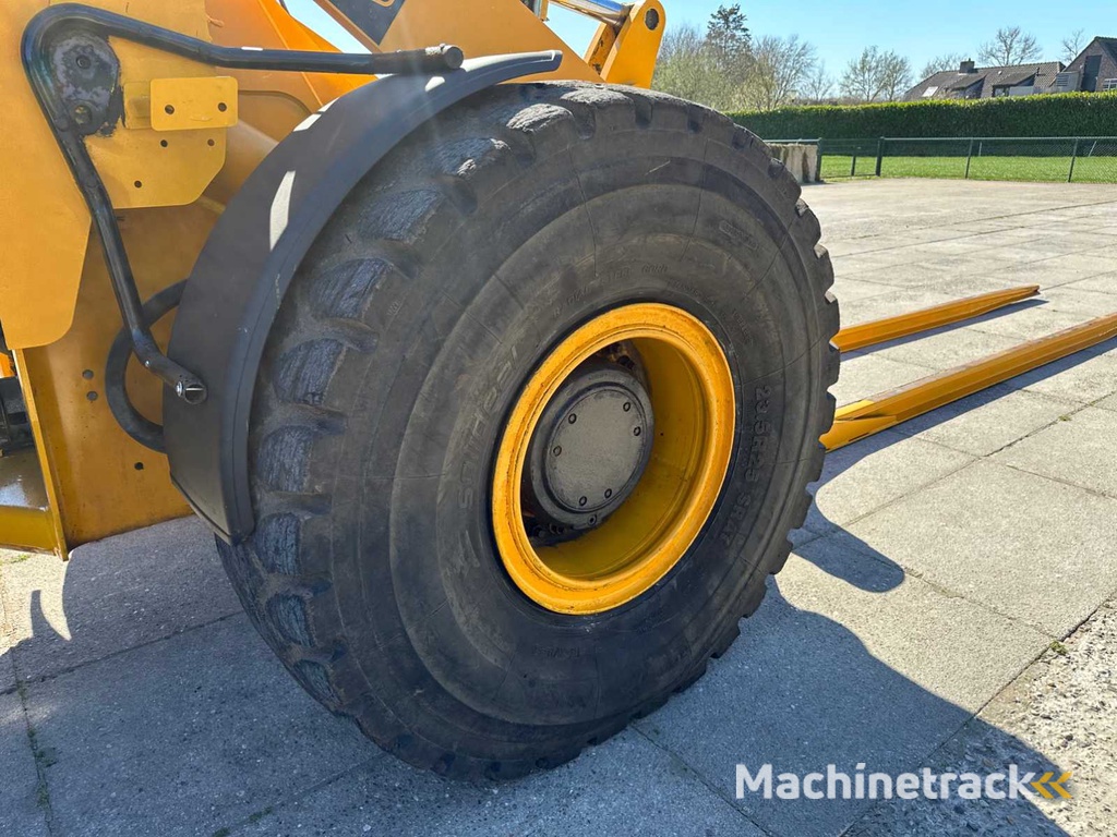 2002 JCB 436 HT Shovel