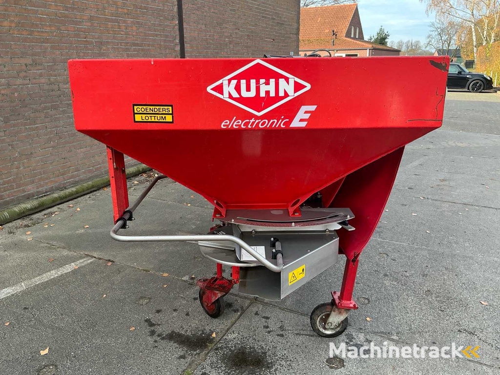 1998 Kuhn ALPHA 1141 Kunstmeststrooier