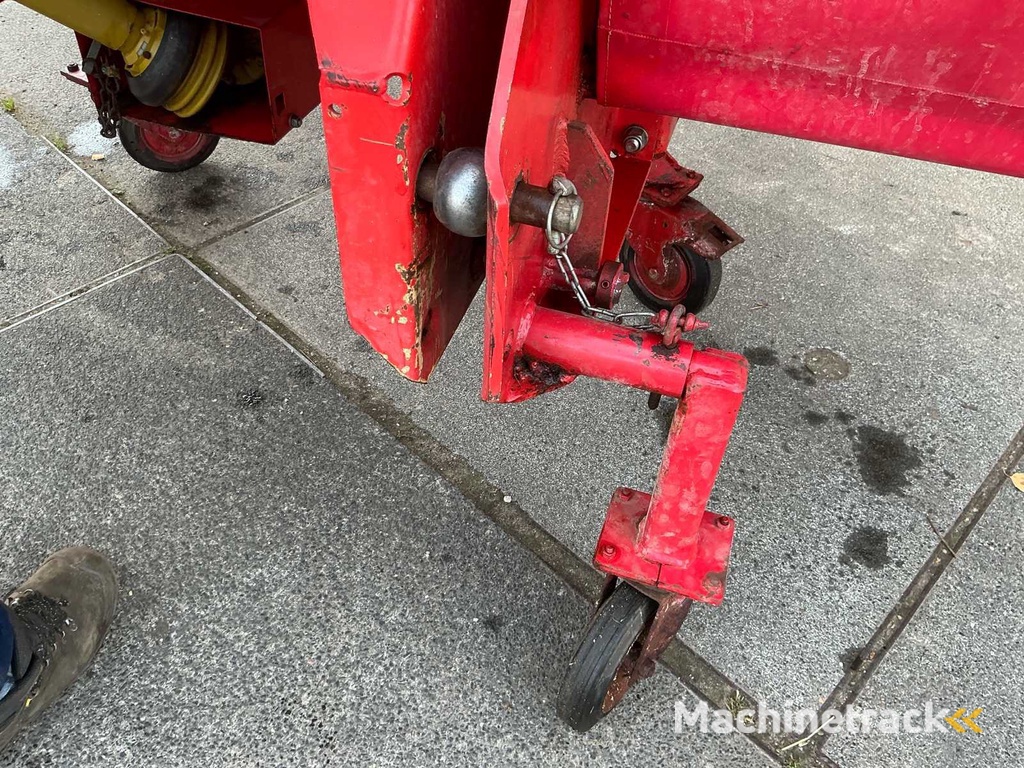 1998 Kuhn ALPHA 1141 Kunstmeststrooier