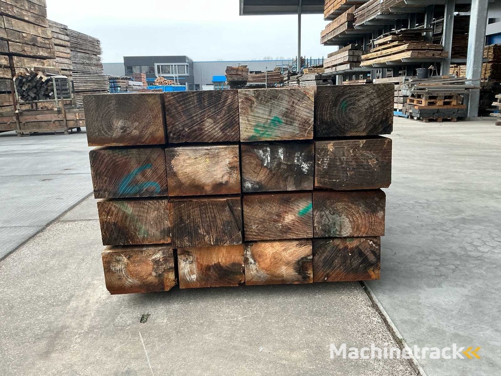 Radiata Pine 3000x300x200 Bouwhout