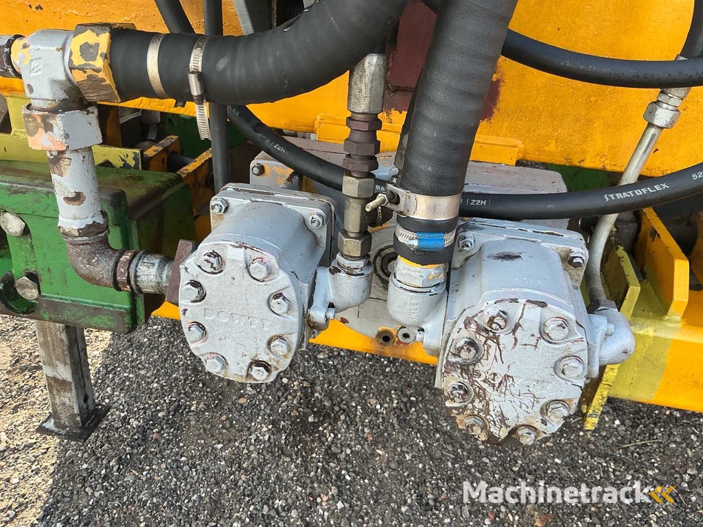 Bos Slotenreiniger / grachtenfrees