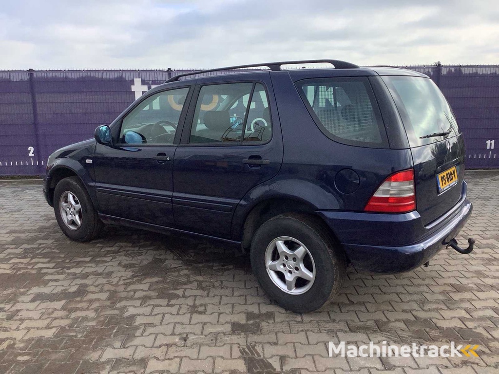 1998 - Mercedes-Benz - M-class - 230 - Passenger car
