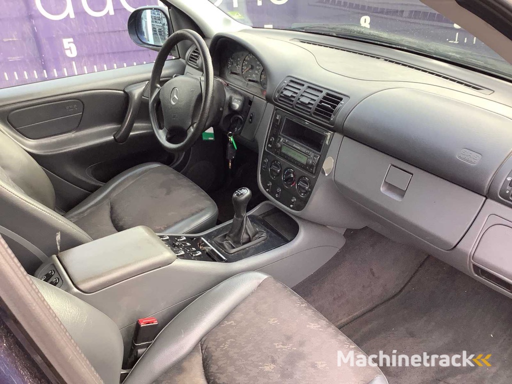 1998 - Mercedes-Benz - M-class - 230 - Passenger car