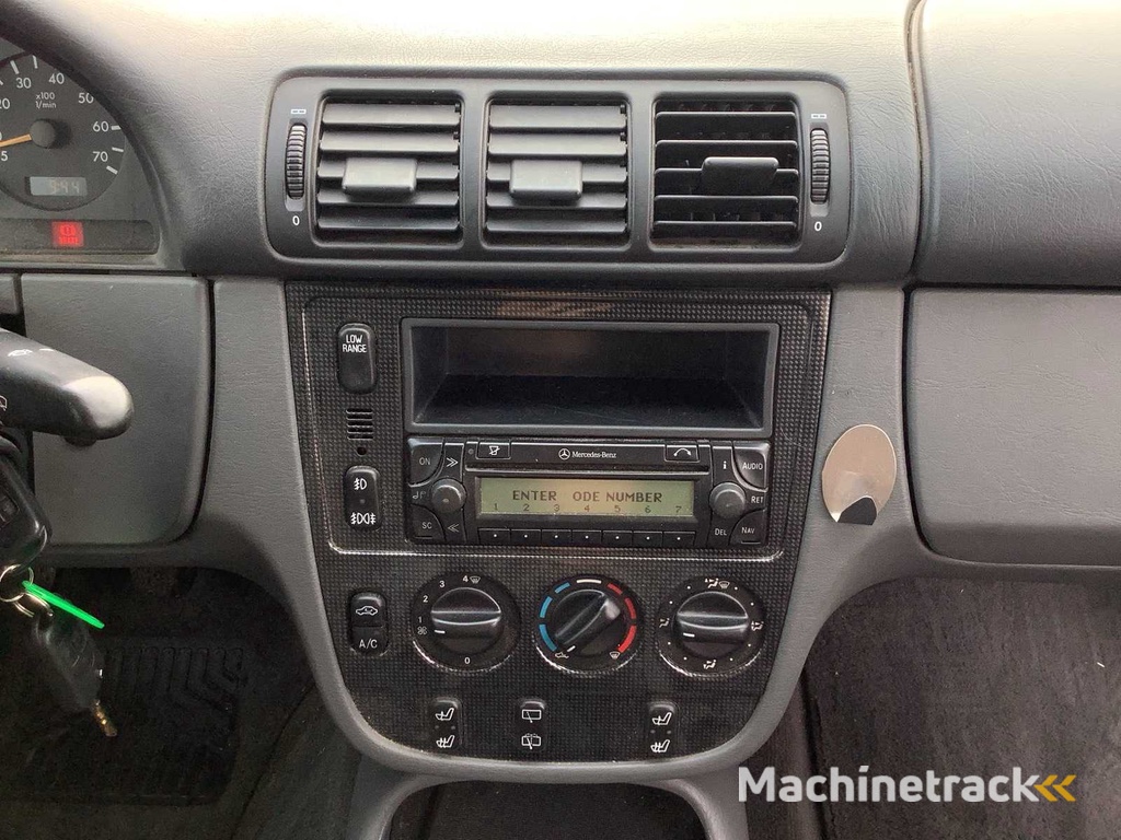 1998 - Mercedes-Benz - M-class - 230 - Passenger car