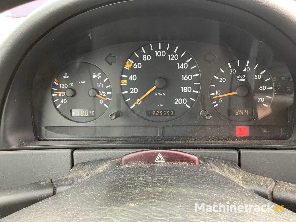 1998 - Mercedes-Benz - M-class - 230 - Passenger car