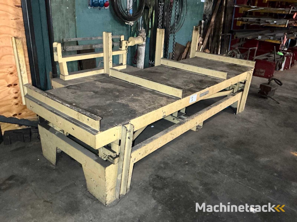 ENRICO BAGNI Weegschaal