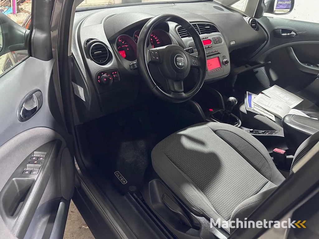 SEAT - Altea XL - 1.6 Stylance - 05-HZV-5
