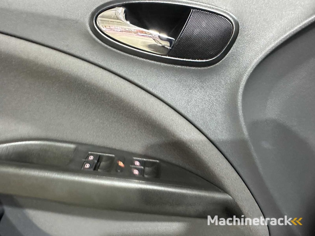 SEAT - Altea XL - 1.6 Stylance - 05-HZV-5