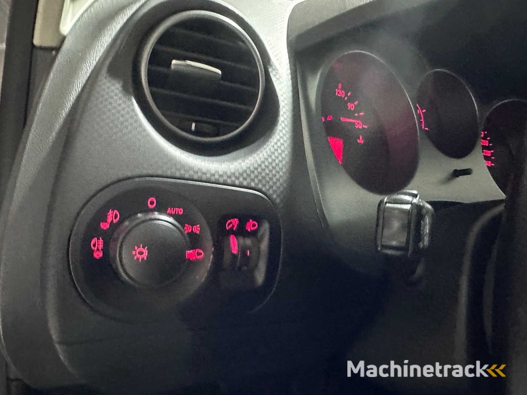 SEAT - Altea XL - 1.6 Stylance - 05-HZV-5