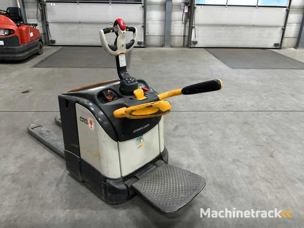 2011 Crown WT3040 Elektrische palletwagen