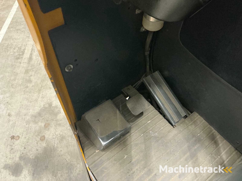 Jungheinrich - Reach truck