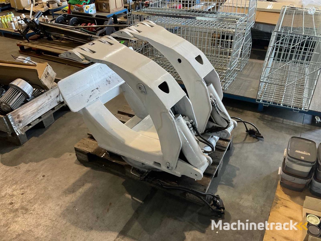 Clamp 360 degrees rotatable