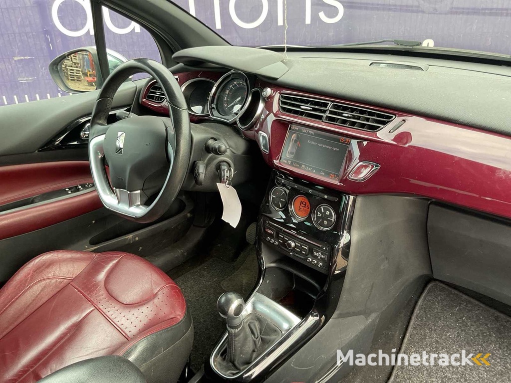 2011 - Citroen - DS3 - 1.6 e-HDi So Chic - Personenauto