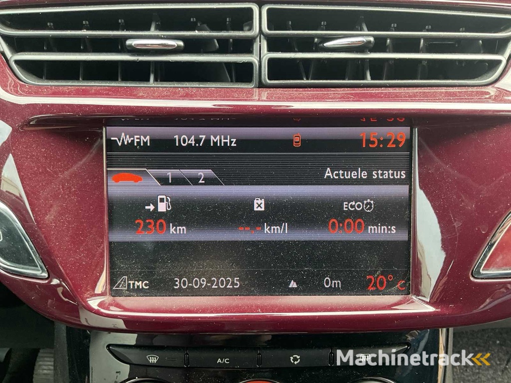 2011 - Citroen - DS3 - 1.6 e-HDi So Chic - Personenauto