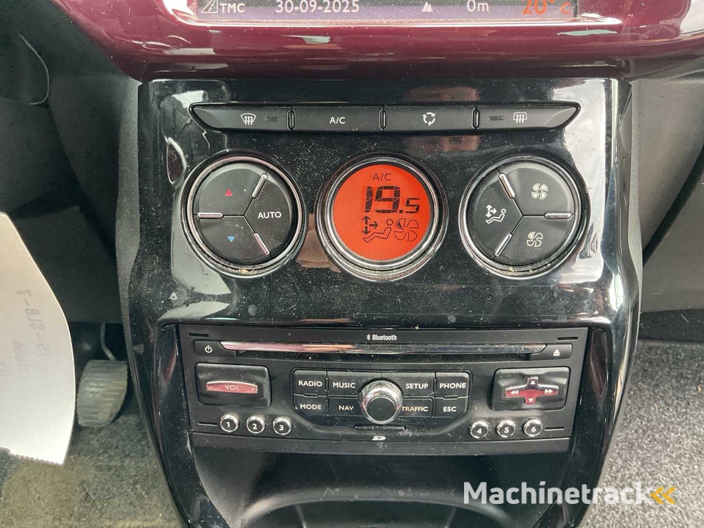 2011 - Citroen - DS3 - 1.6 e-HDi So Chic - Personenauto