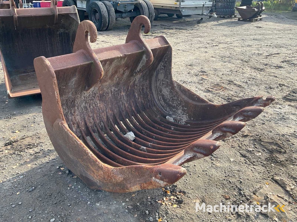 Verachtert Excavator Bucket CW30