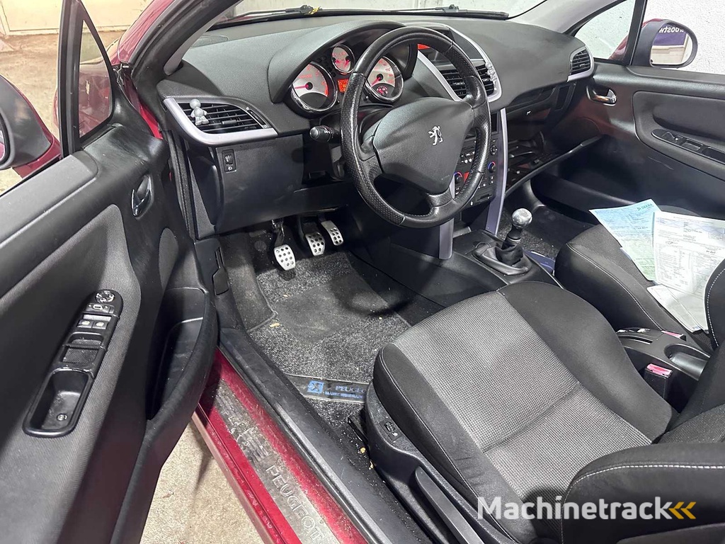 Peugeot - 207 CC - 1.6 VTi - R-814-JZ