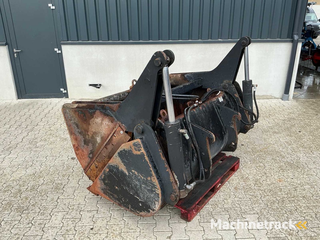 2013 VTM PHB2000WM Pelican bucket