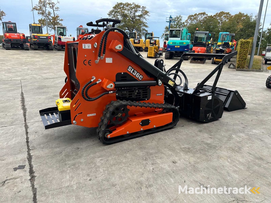 SD LOOL - 2025 - SL36C - Raupenlader inklusive Forstfräse.